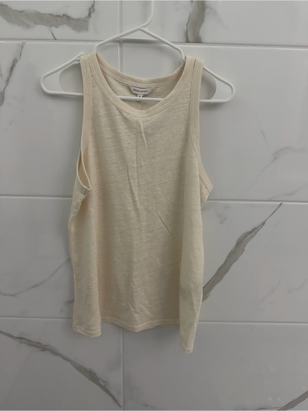 Banana Republic cream colored tank top